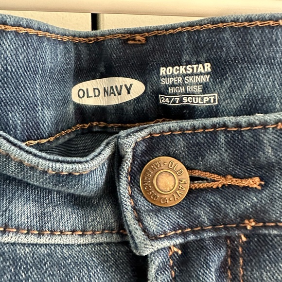 Old Navy Rockstar Jeans - Picture 3 of 4